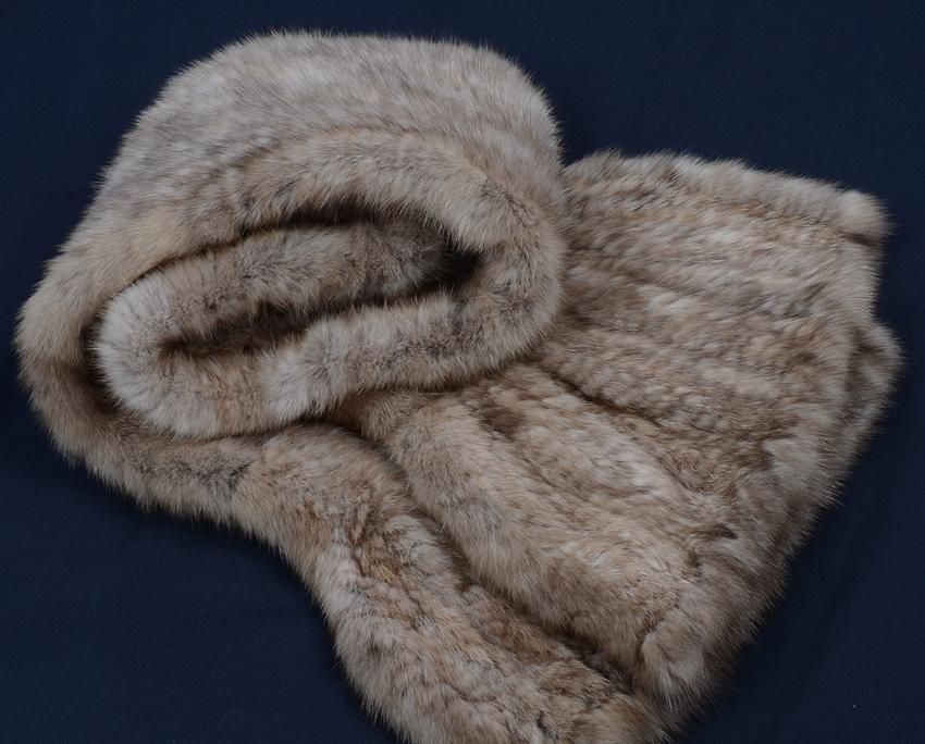 新品毛皮の王様と呼ばれる長1.70mのセーブルロングマフラー幅20リアル  