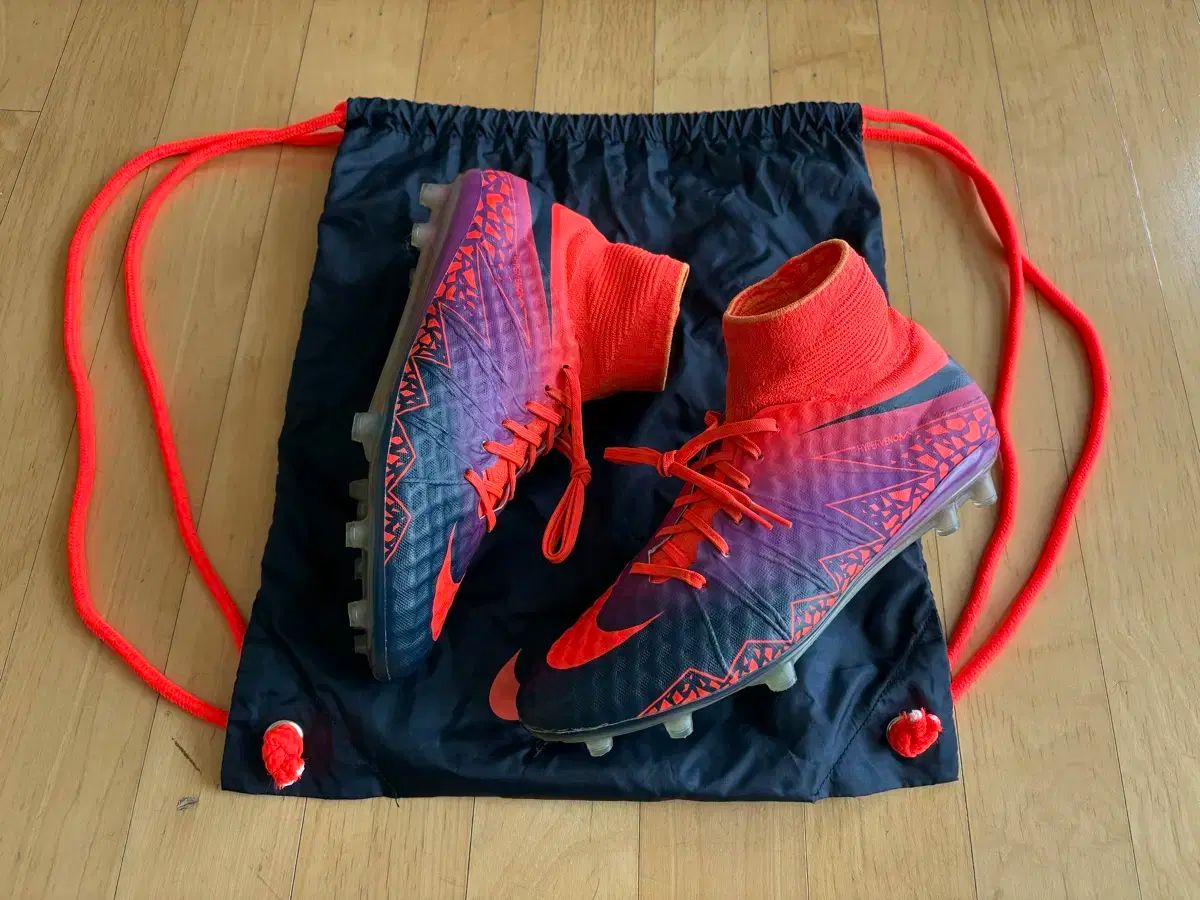 NIKE ナイキ ハイパーヴェノム ファントム 2 FG 260