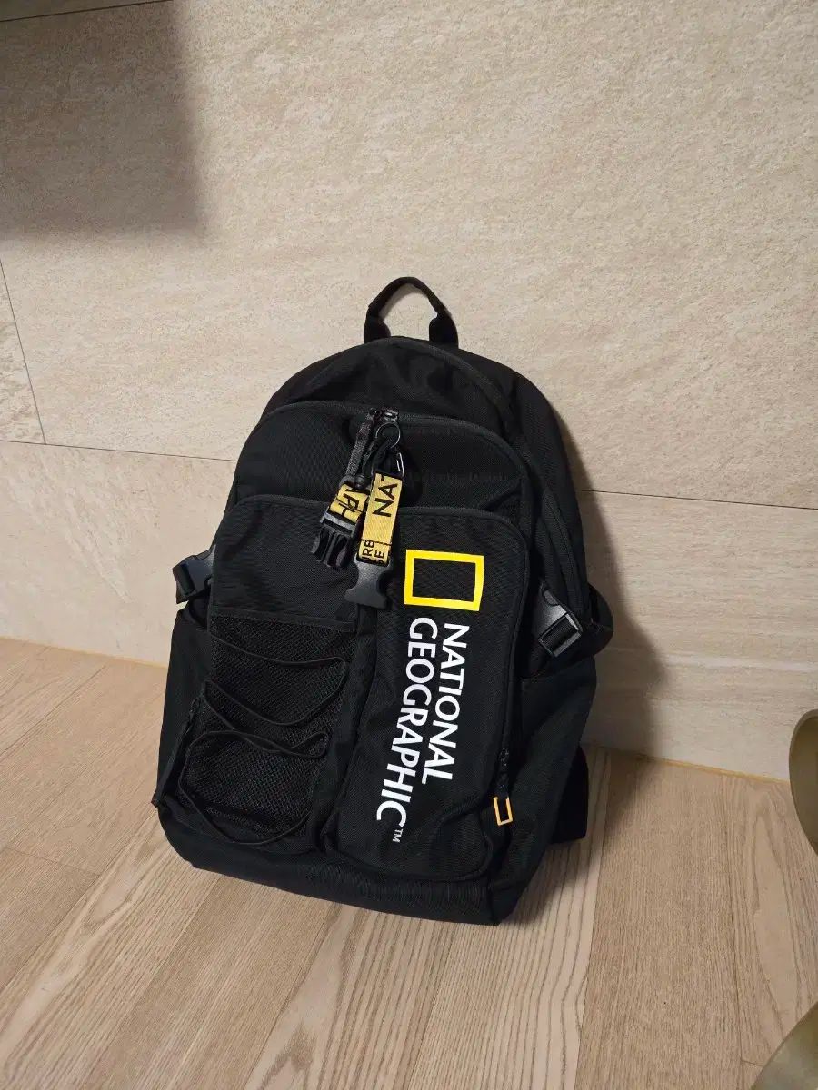 NATIONAL GEOGRAPHIC ブラックリュック セール】【日本未発売/WEB限定】NATIONAL GEOGRAPHIC(ナショナル