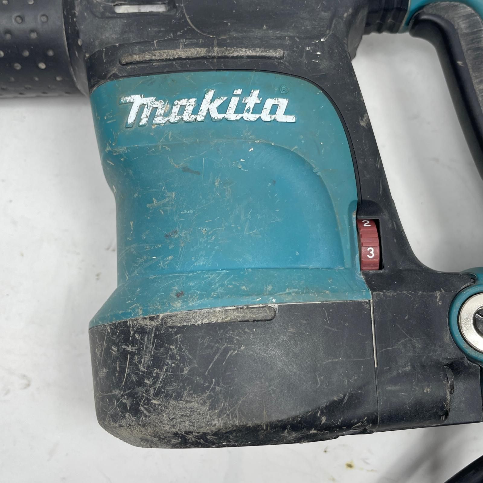 MAKITA マキタ 電動ケレン HK1820 コード式 100v 3913