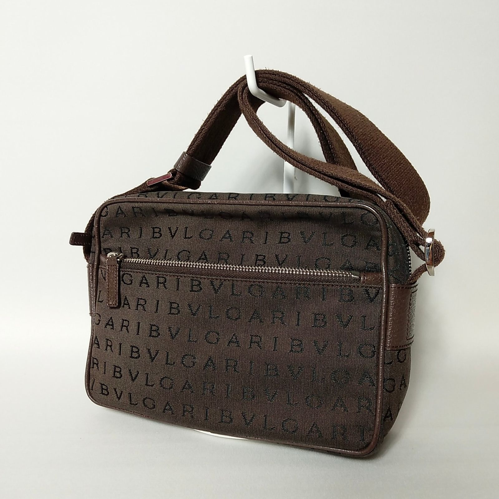 2505-160｜美品｜ブルガリ ショルダーバッグ ダークブラウン ロゴマニア 2505-160｜美品｜ブルガリ ショルダーバッグ ダークブラウン