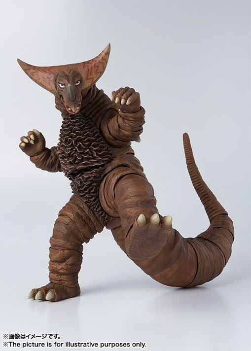 s.h.figuartsウルトラマンオーブトリニティ&ゴモラアーマー S.H.