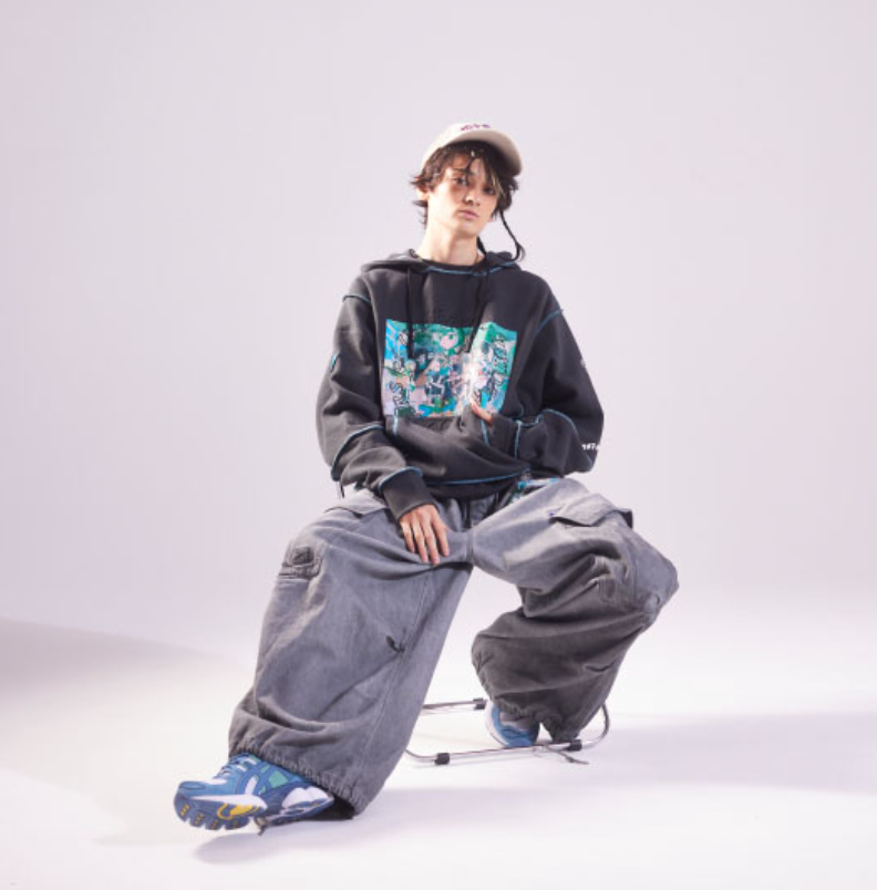 ずとまよ「喫茶・愛のペガサス」Premium Tour Hoodie〈XL〉 ずとまよ パーカー Lサイズ Premium Tour Hoodie - ZUTOMAYO MART ずと