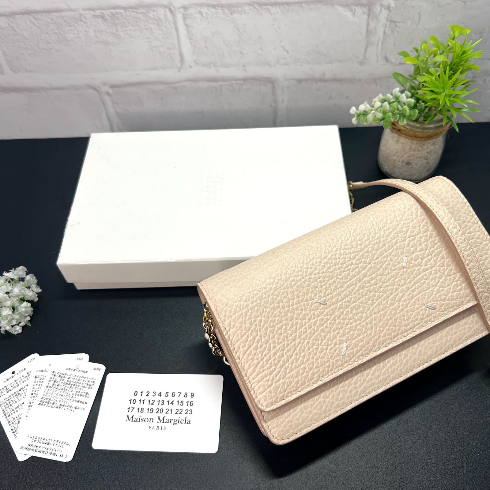 みかん　メゾンマルジェラ S56UI0147 ラージ チェーン ウォレット 楽天市場】MM6 Maison Margiela チェーンウォレット レザー財布
