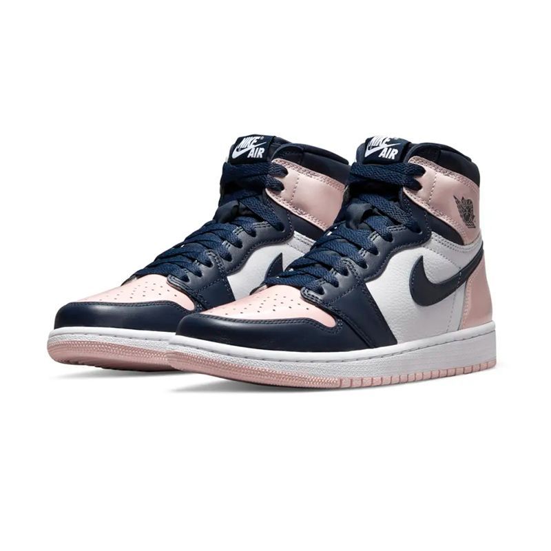 NIKE WMNS AIR JORDAN 1 RETRO HIGH OG SE 