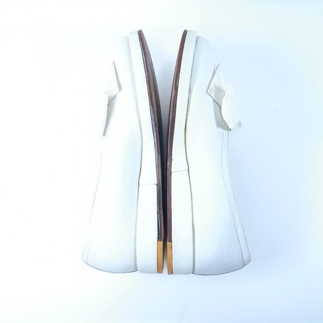 COMME des GARCONS フラットシューズ リボン 白 ラウンドトゥ COMME des GARCONS フラットシューズ リボン 白 ラウンドトゥ