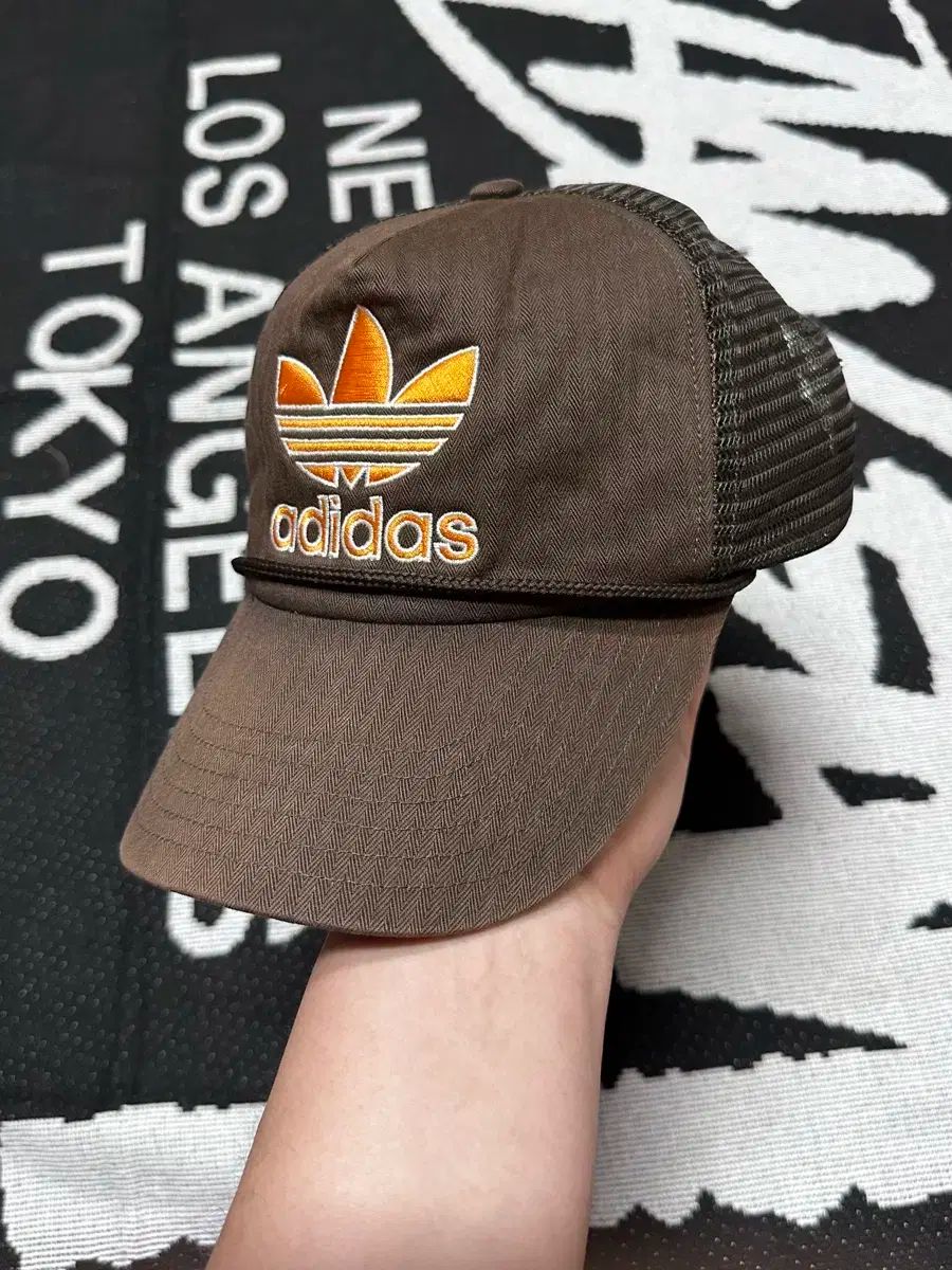 Adidas アディダス