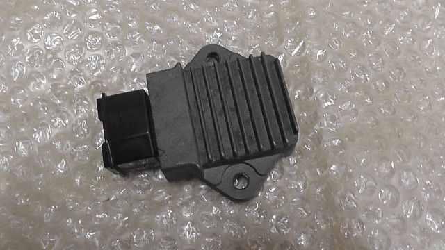 VTR250　MC33-1002xxx　の　レギュレター:#1750815871