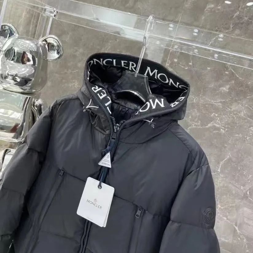 MONCLERモンクレール モンクラーダウンジャケット - メルカリ
