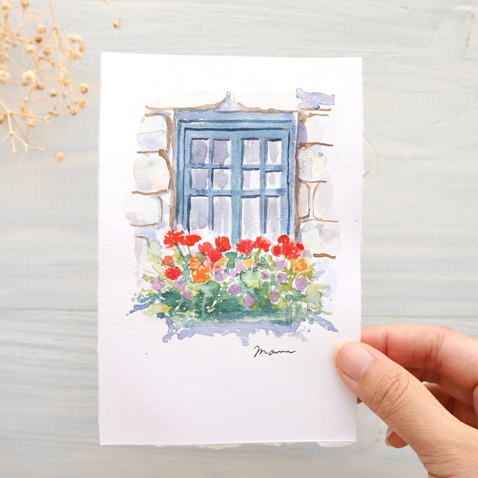 原画｜青い窓とお花｜ハガキサイズ｜水彩画 ヨーロッパ 風景 街 - メルカリ
