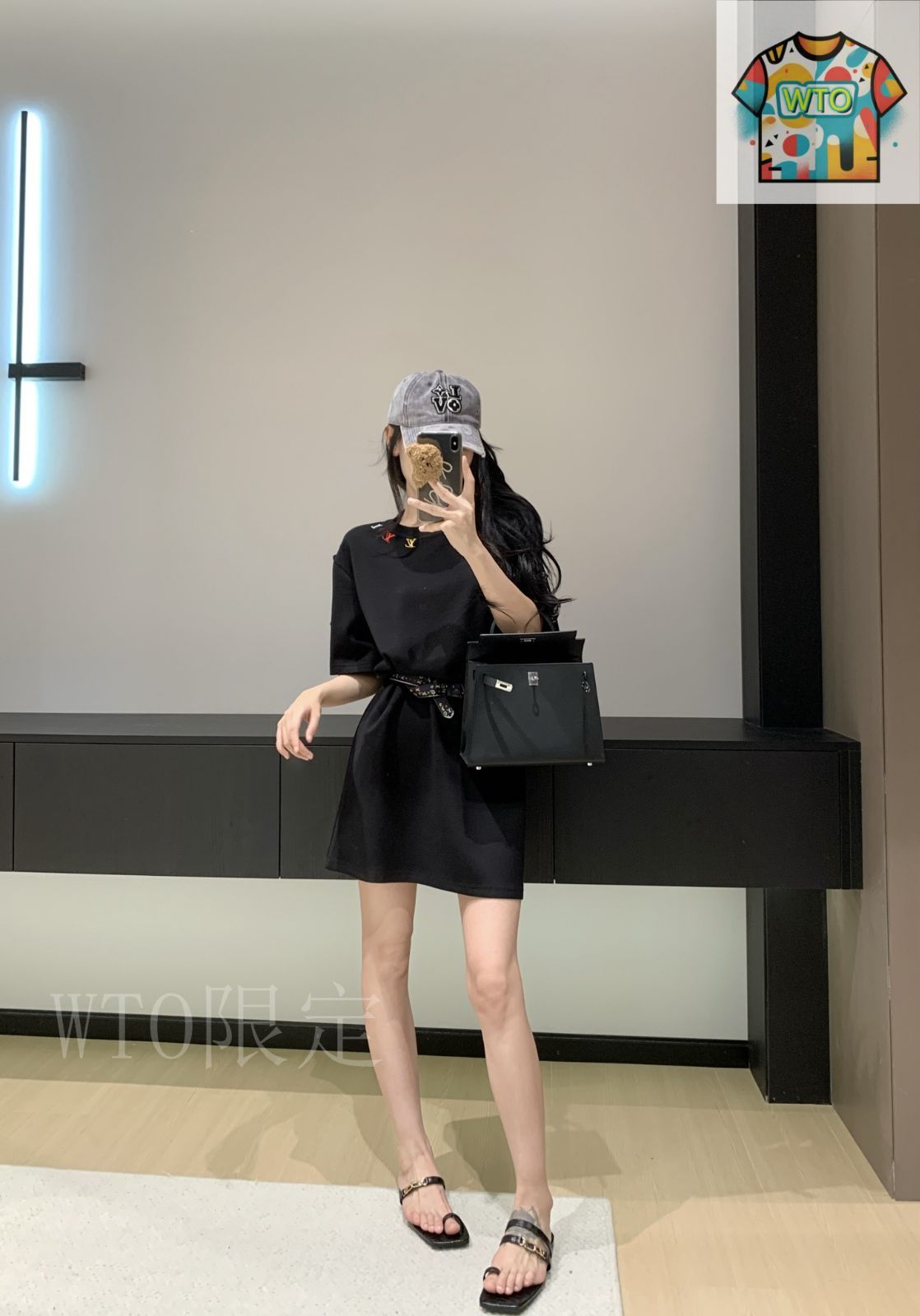 エネ　LOUIS VUITTON ワンピース Louis Vuitton(ルイヴィトン) ワンピース・オールインワン