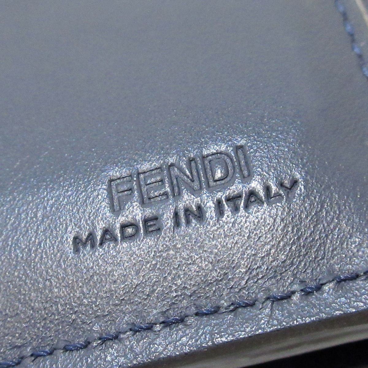 FENDI(フェンディ) 2つ折り財布美品  ピーカブー 8M0438 ネイビー レザー