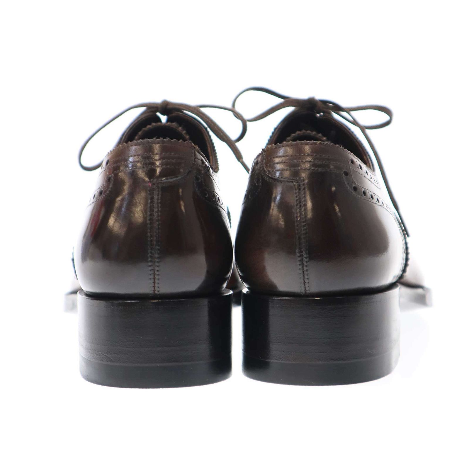 良品　TOM FORD　トムフォード　28　ストレートチップ　メダリオン　革靴 良品TOM FORDトムフォード28ストレートチップメダリオン革靴
