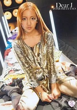 中古】生写真(AKB48・SKE48) AKB48/板野友美/金色上着(全身