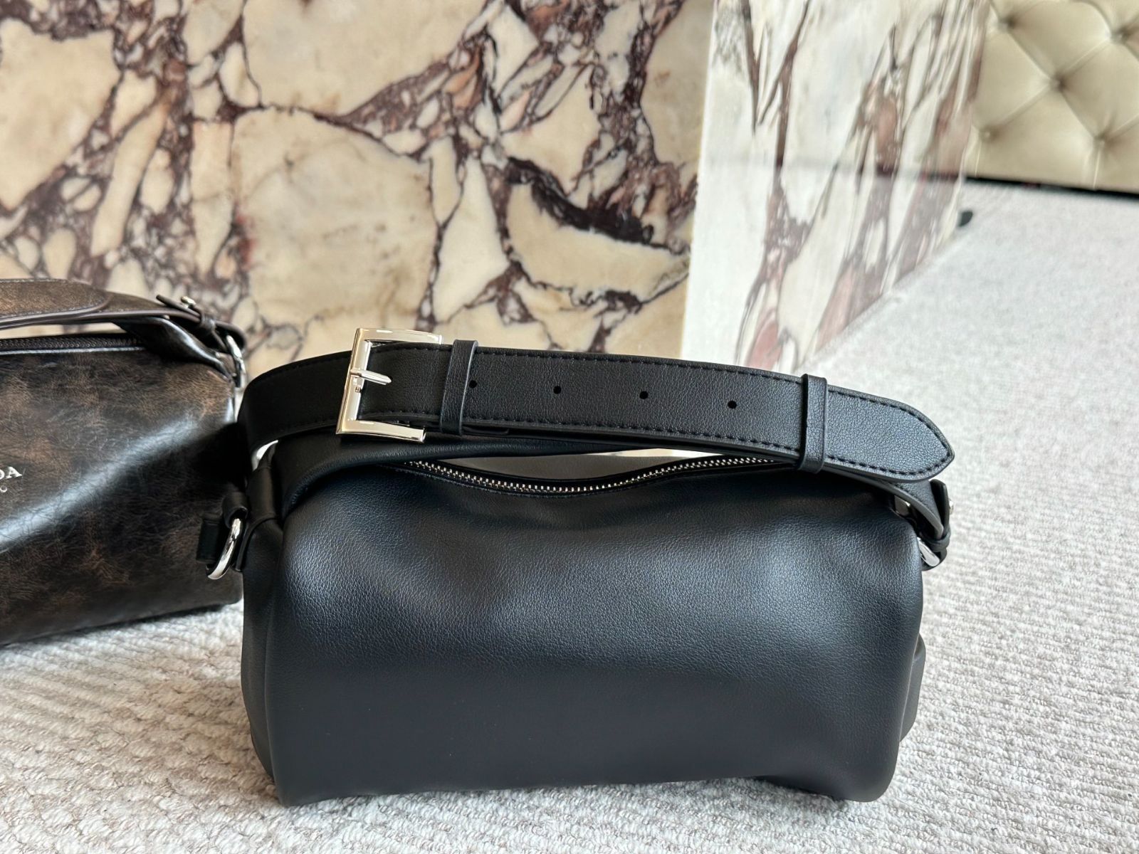 6万取引突破★UPS速達便利用【PRADA】1BG335 2DKV_トートバッグ 6万取引突破☆UPS速達便利用！【PRADA☆プラダ】バッグ (PRADA