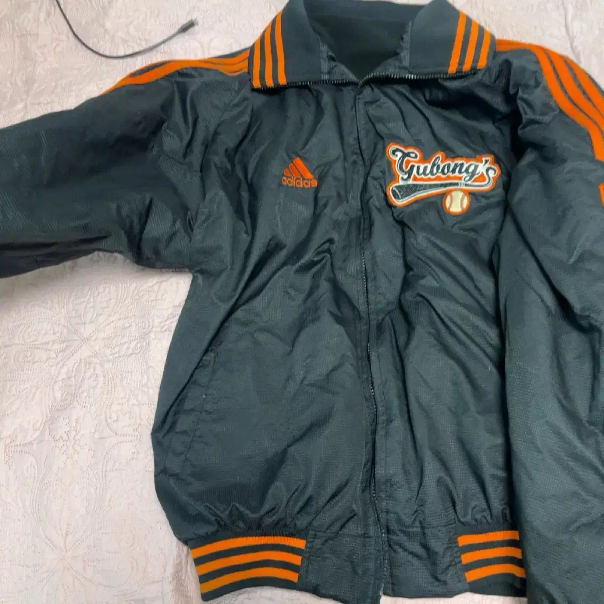 アディダス 구봉 野球団 アウター 起毛 Hanwhae Eagles ハンファ イーグルス 秋 スタジャン