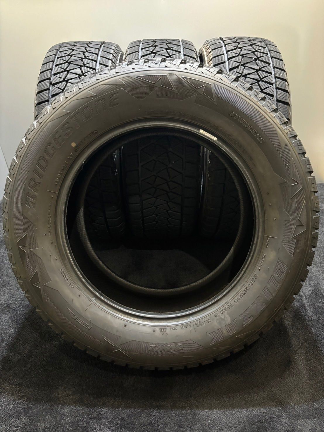 ☆265/60R18 BRIDGESTONE/DM-V2 18年製 スタッドレス 4本 ブリヂストン 
