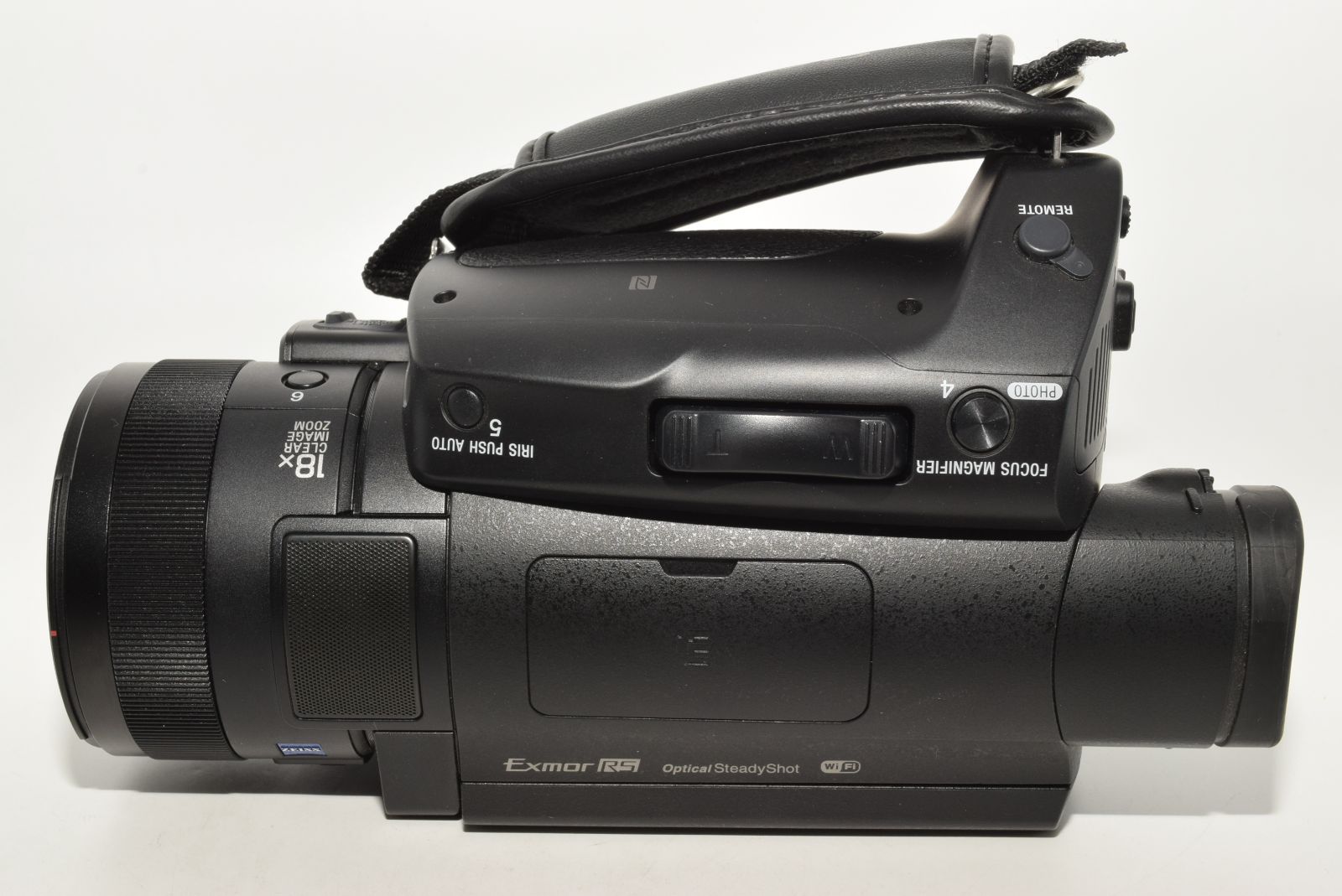 FDR-AX700 ＋他おまけ多数 FDR-AX700 ＋他おまけ多数 FDR-AX700 ＋他おまけ多数 カメラ FDR-AX700」の