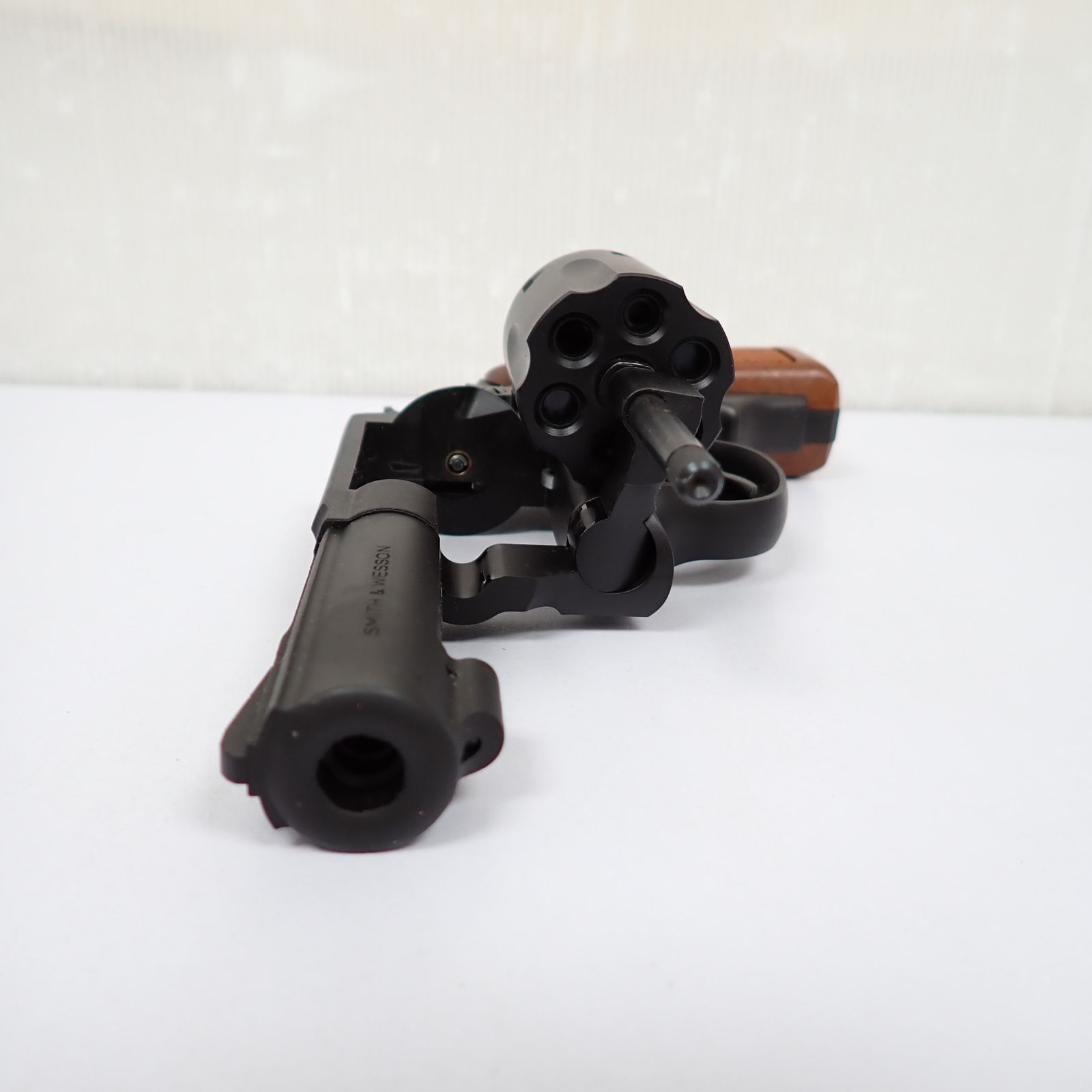 S＆W