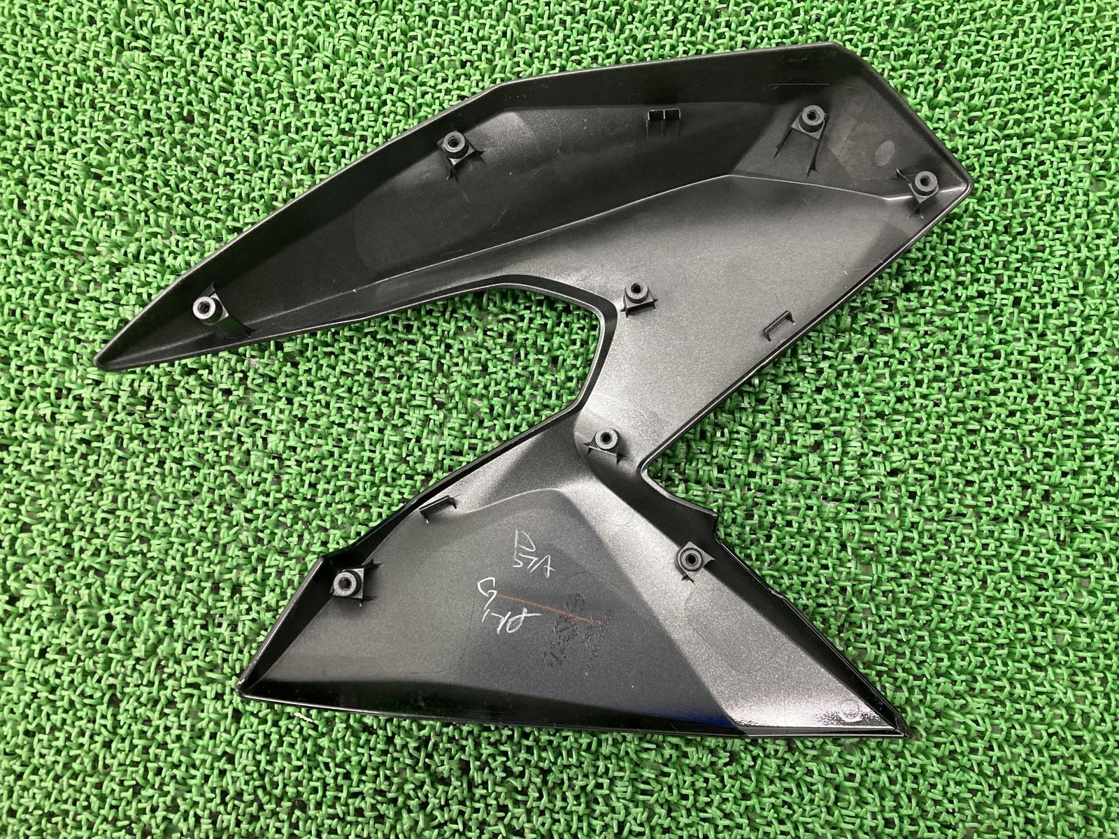 Z-H2 シュラウド ZH2右 黒 49134-0014 カワサキ 純正 中古
