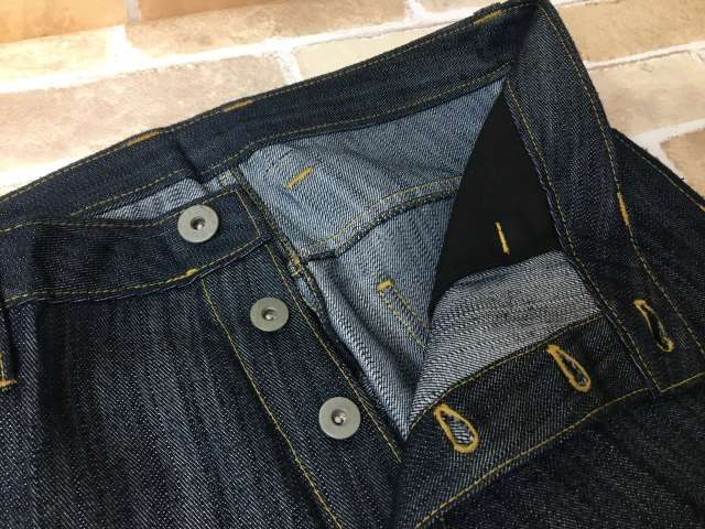 中古】 ISSEY MIYAKE ｲｯｾｲﾐﾔｹ 20SS ﾌﾗｯﾌﾟﾃﾞﾆﾑﾊﾟﾝﾂ ME03FF056 ﾎﾞﾀﾝﾌﾗｲ