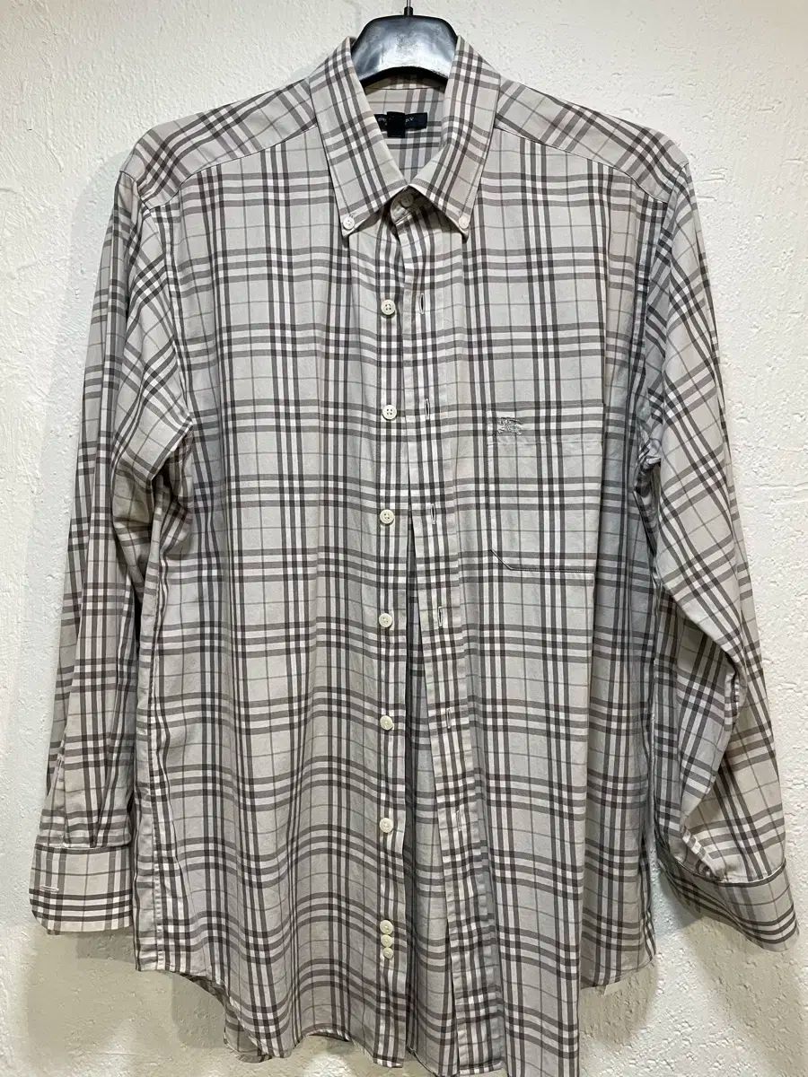 S.H.Figuart 真骨彫　ウルトラマン BE@RBRICK ホーロー看板 ペコちゃん 1000％ フィギュア