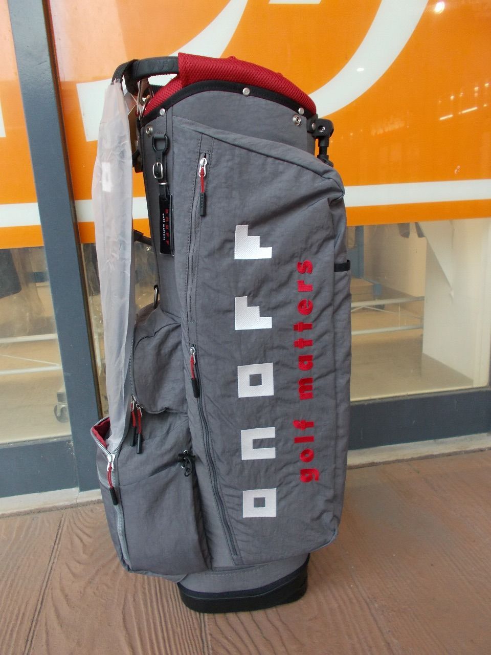 新品 ONOFF キャディバッグ OB0326 軽量 9型 2.6kg スレート