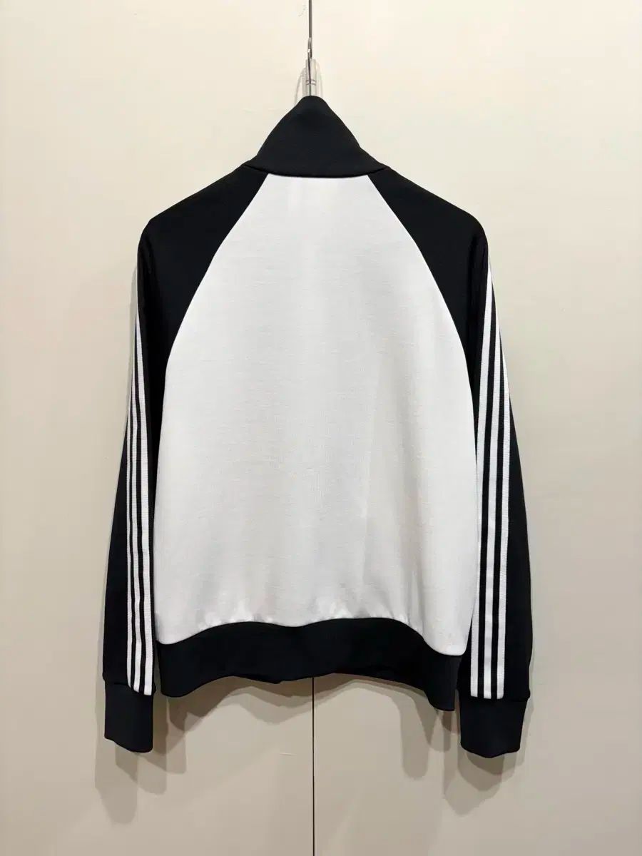 adidas アディダス ジェレミースコット コラボ ブラック ホワイト トラックトップス