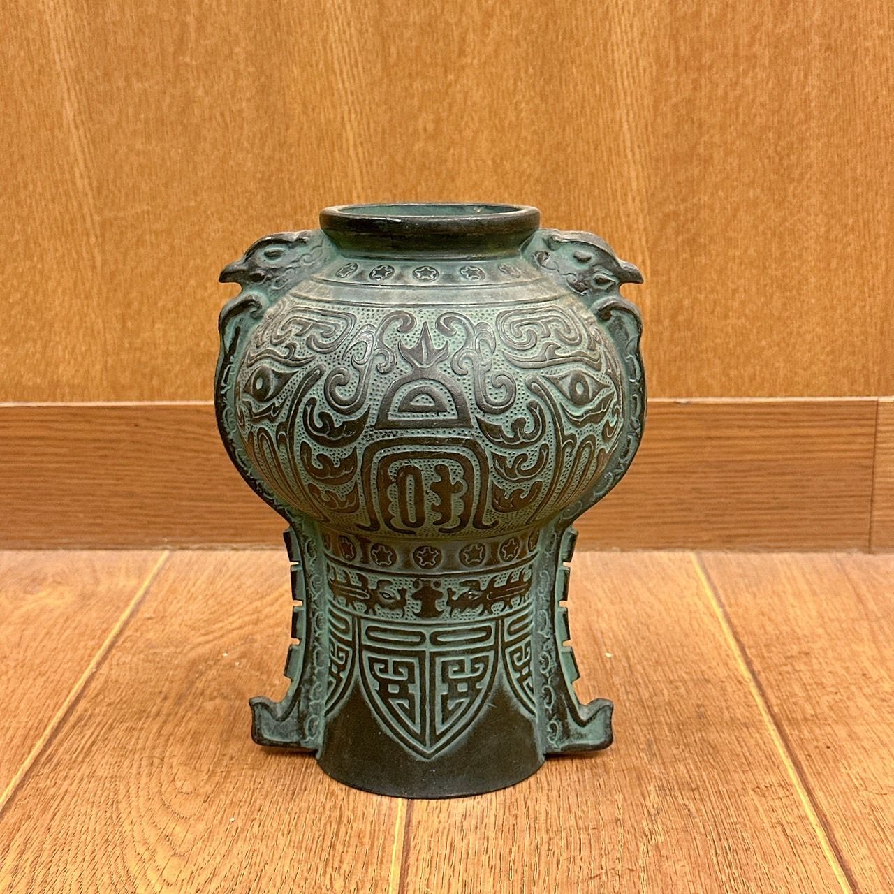 古美術 銅製 花瓶 青銅饕餮紋 銅器 花器 花入れ 置物 飾壺 鳳凰