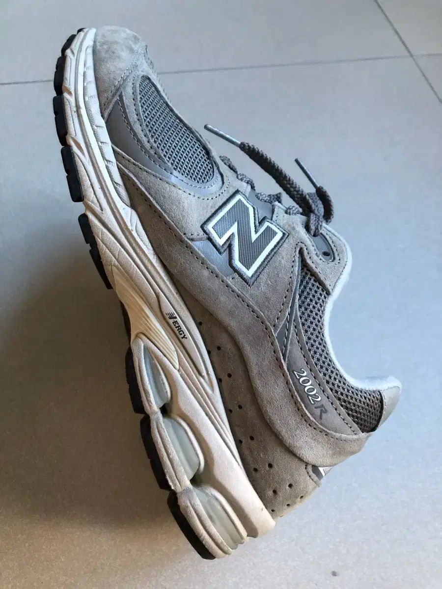 雷市場（ポンジャン）商品韓国直送】 New Balance(ニューバランス) 2002rc 韓国内購入 270 - メルカリ