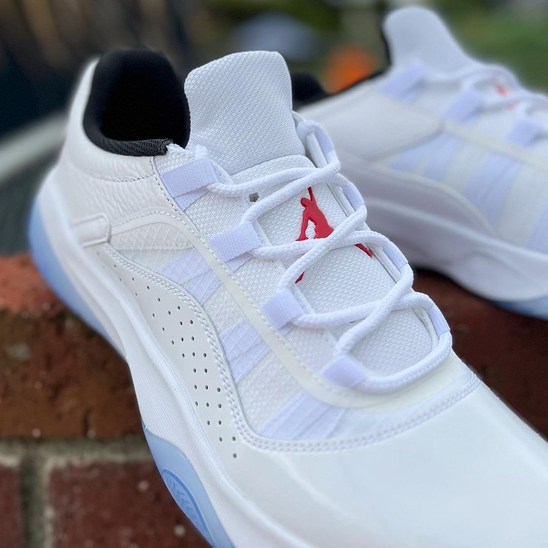 AIR JORDAN 11 CMFT LOW 'WHITE VARSITY RED' エア ジョーダン
