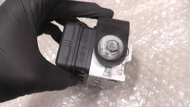 ヴェルシスX250 LE250D-A03xxx の ABSユニット 1761098550