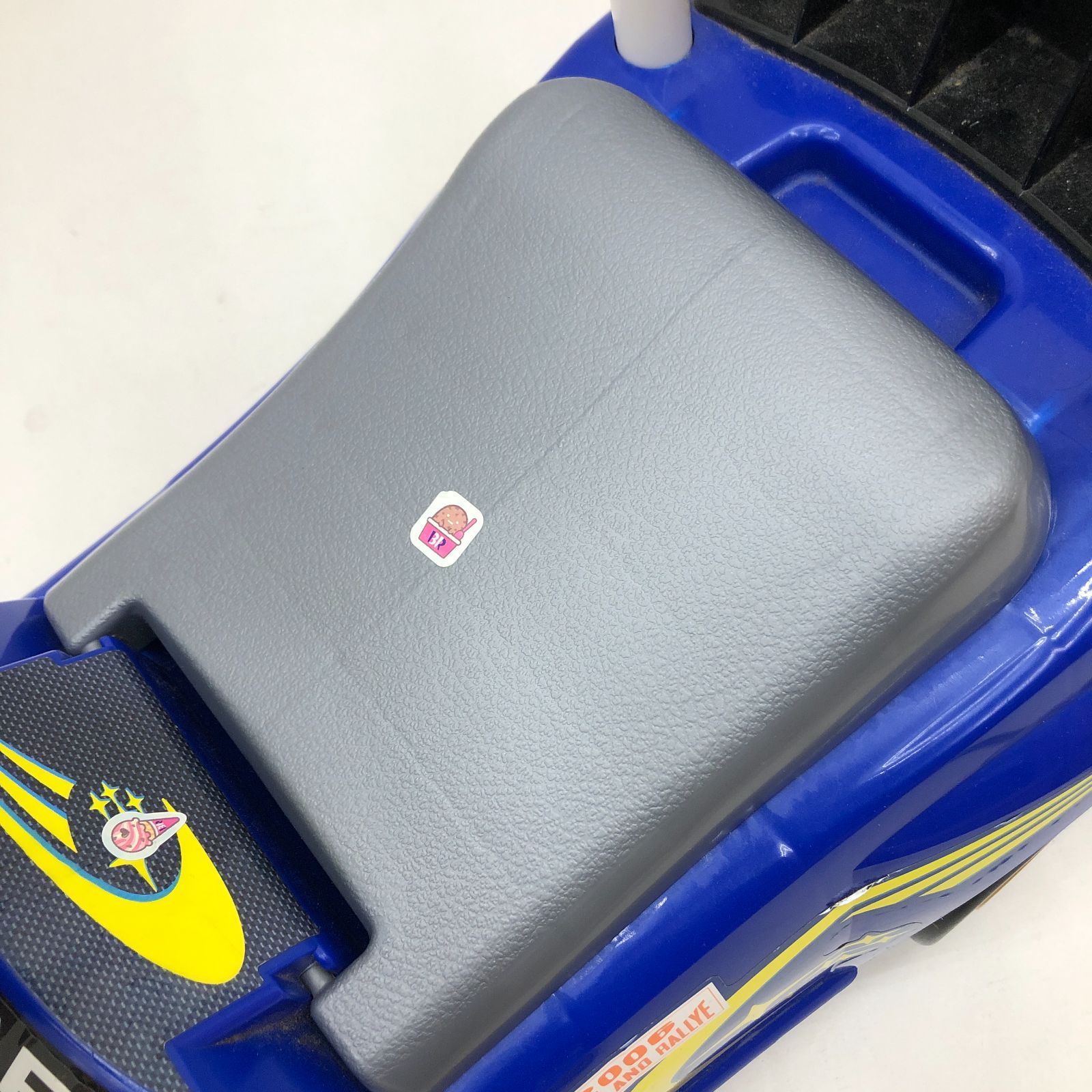 03m0496 スバル インプレッサ 子供用 乗用玩具 足蹴り SUBARU WRC 足 