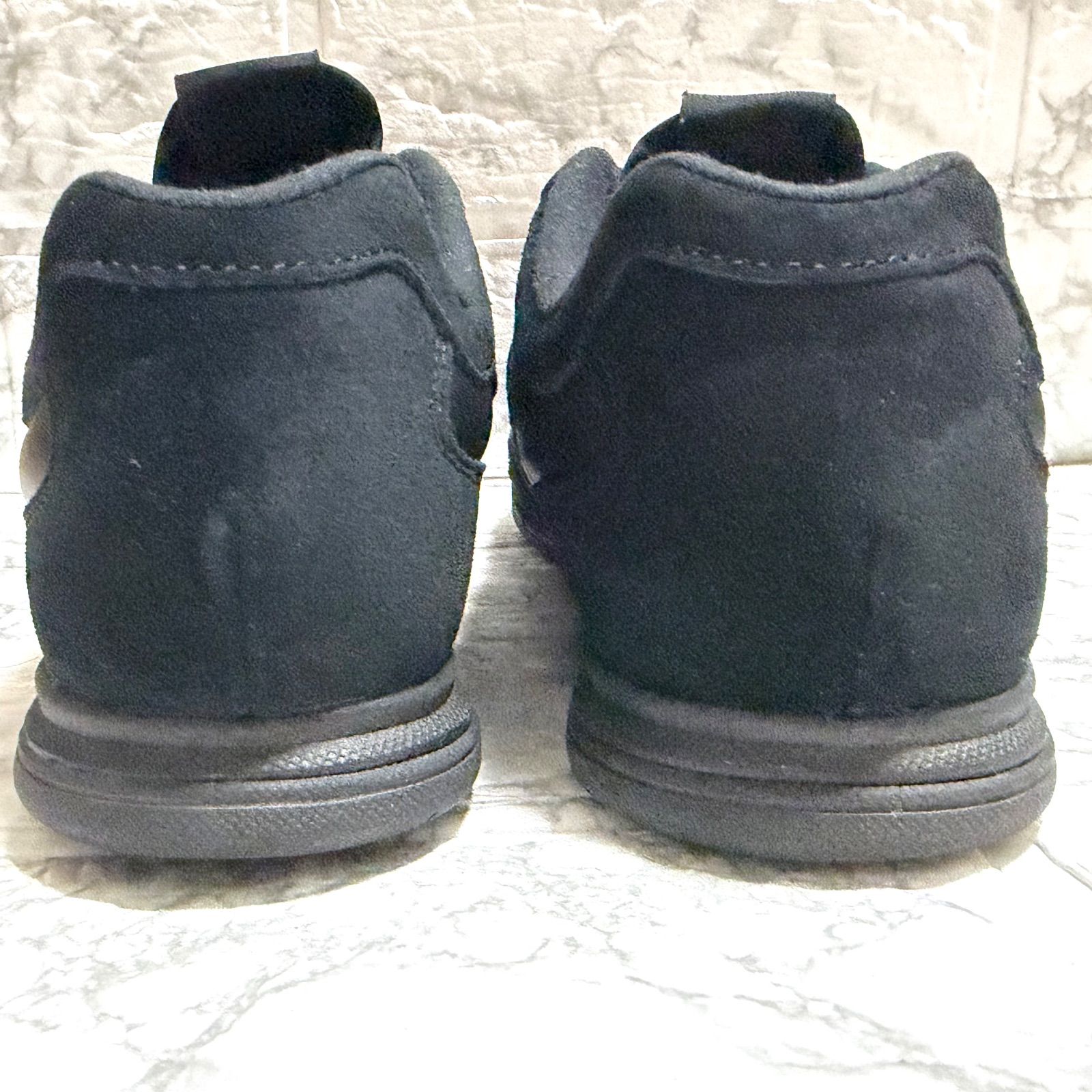 RC42 スニーカー