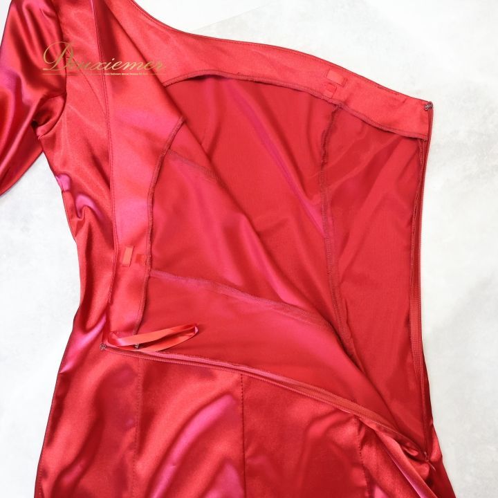 衣装 ワンピース