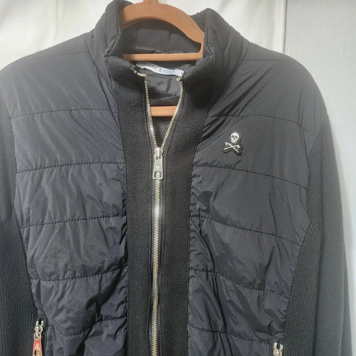 ブラック ダウン