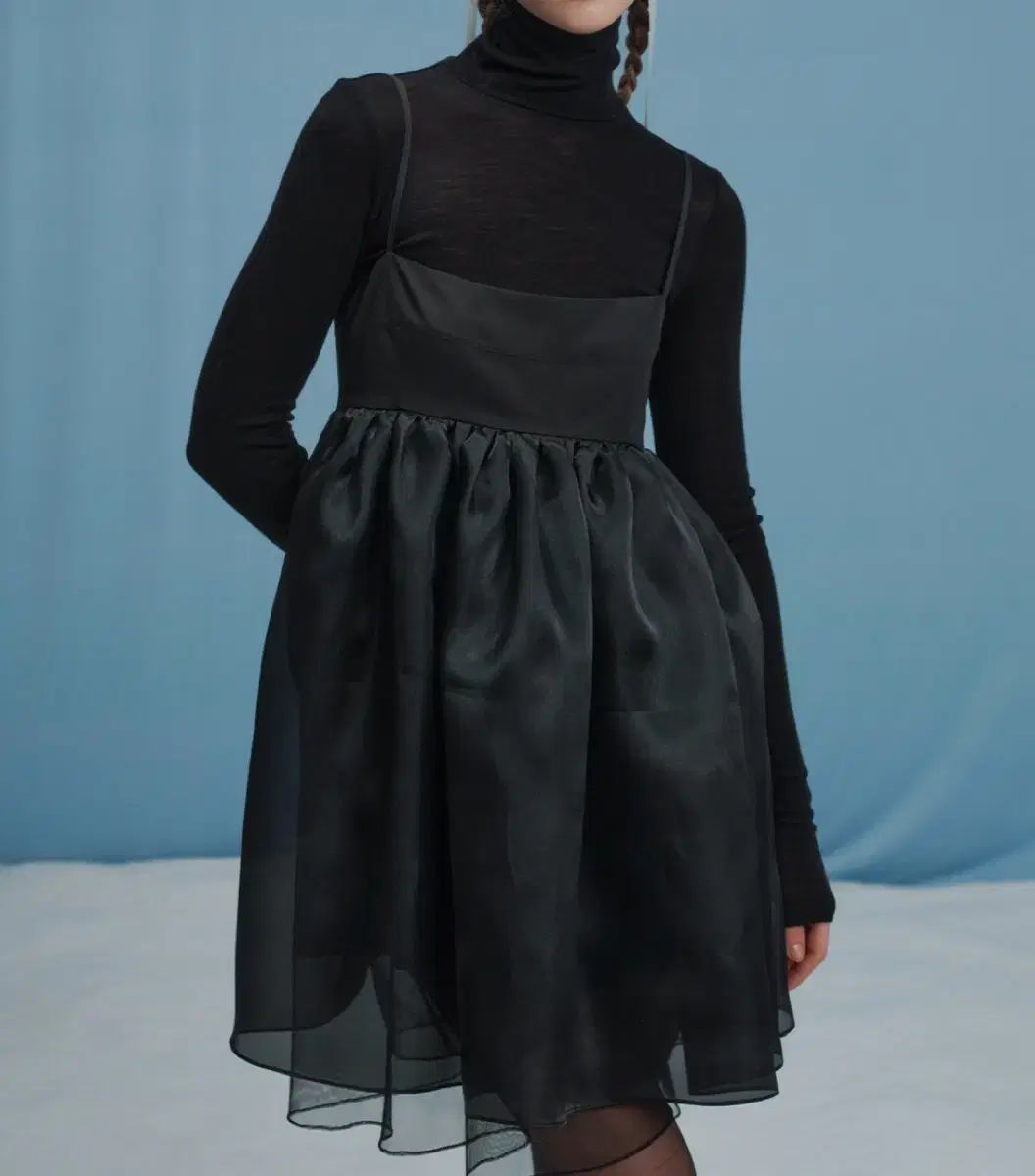 ザ バーネット Chloe Backless Mini Dress_Black