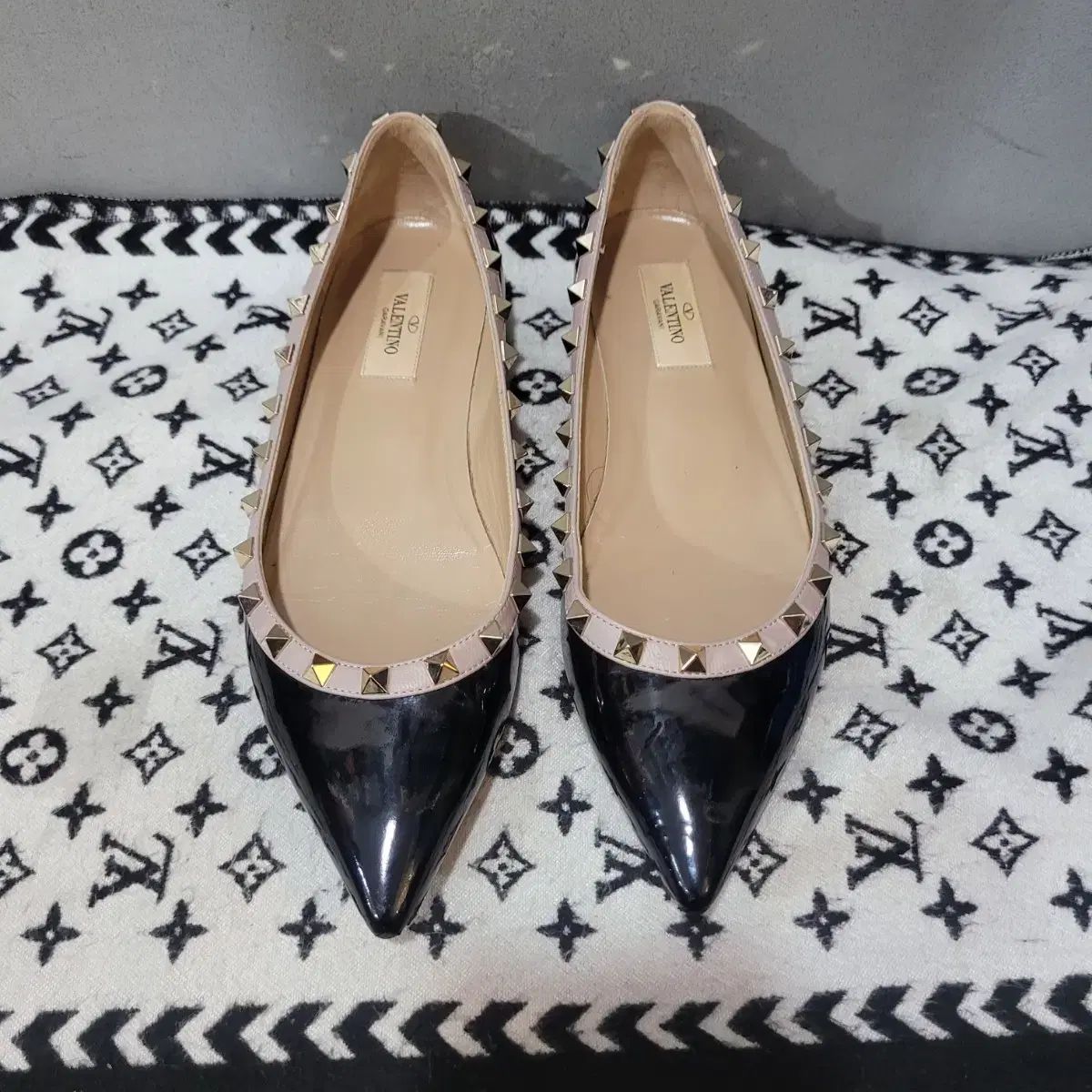 正規品 VALENTINO ヴァレンティノ ロックスタッズ バレリーナ フラットシューズ