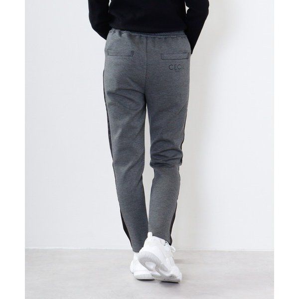 ダンボールバイカラーパンツ