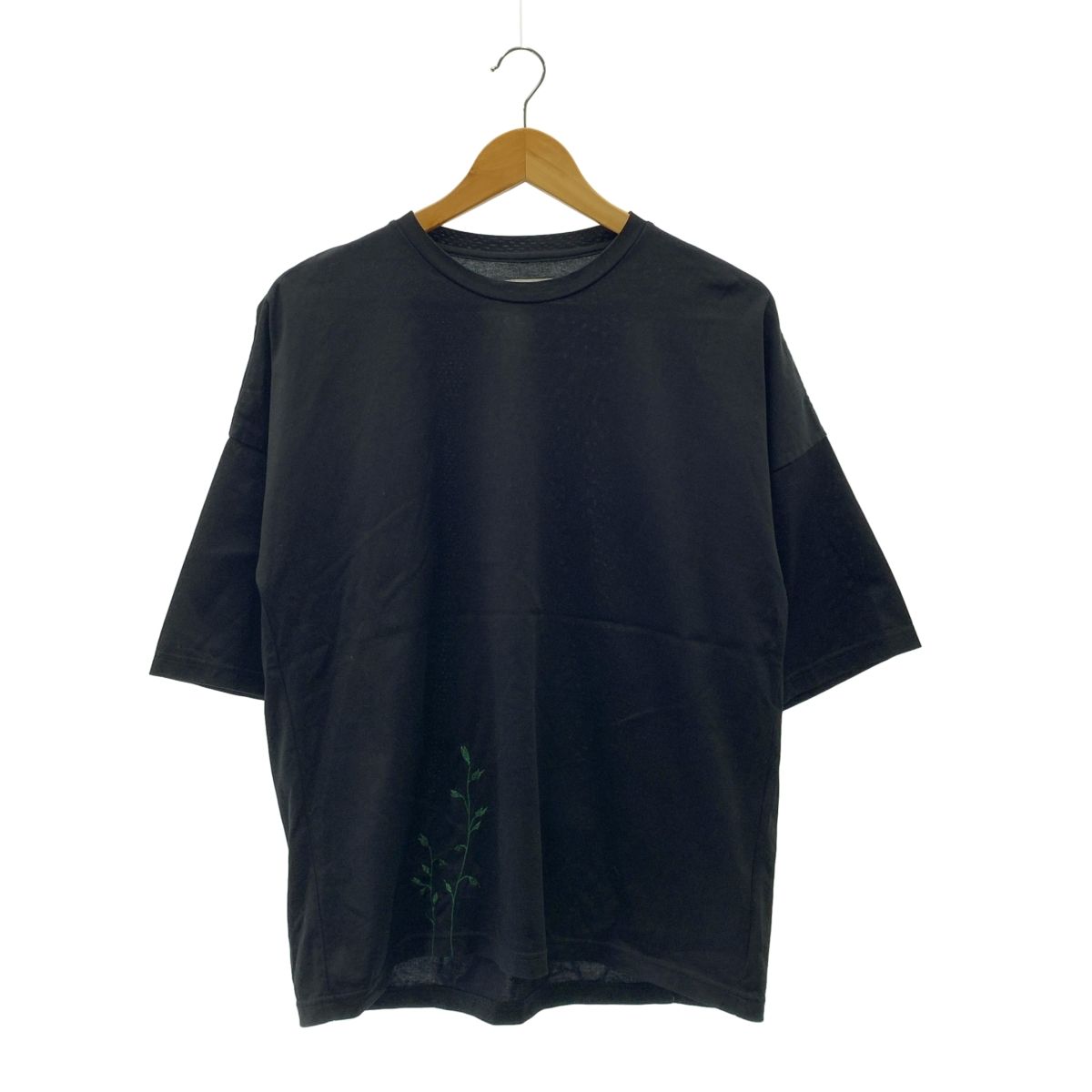 amachi. | アマチ | Phenology Tee ボタニカル刺しゅう Tシャツ | 4 | ブラック | メンズ