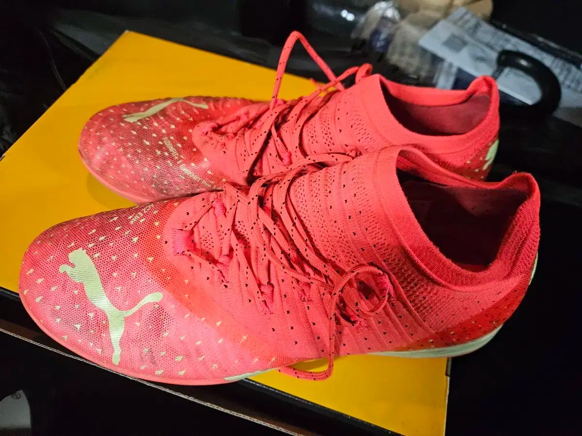 PUMA(プーマ) フューチャー Z 1 4 プロ ケージ サッカーシューズ 270mm