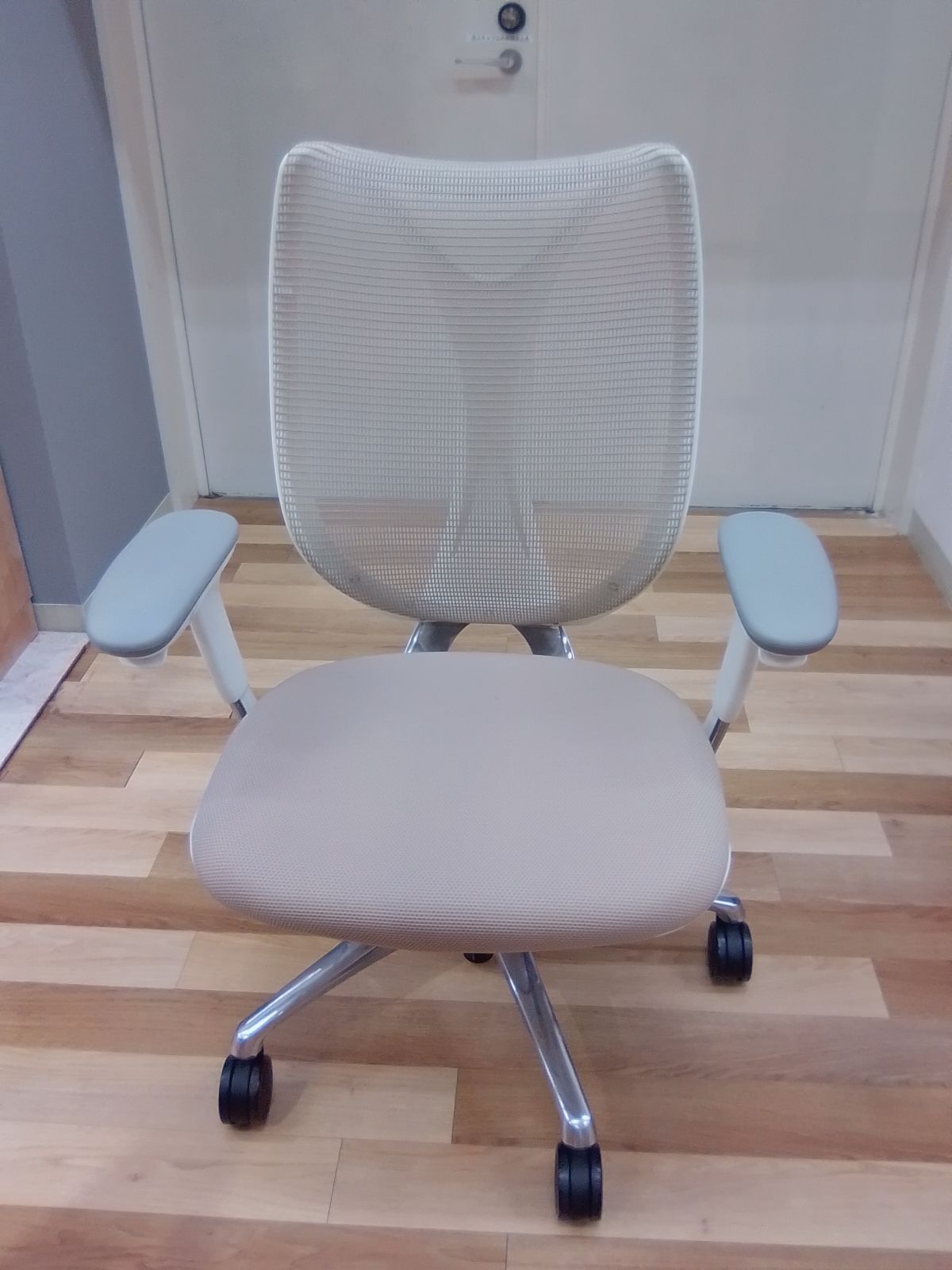 【新品級】120sSuper 国際ウール混紡 LES MUES Femme 新品級】120sSuper ウール混紡 LES MUES Femme set ブランド一覧