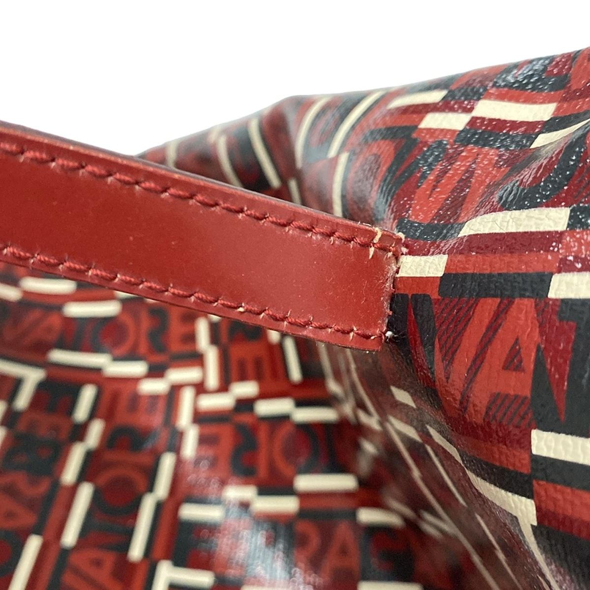 サルバトーレフェラガモ