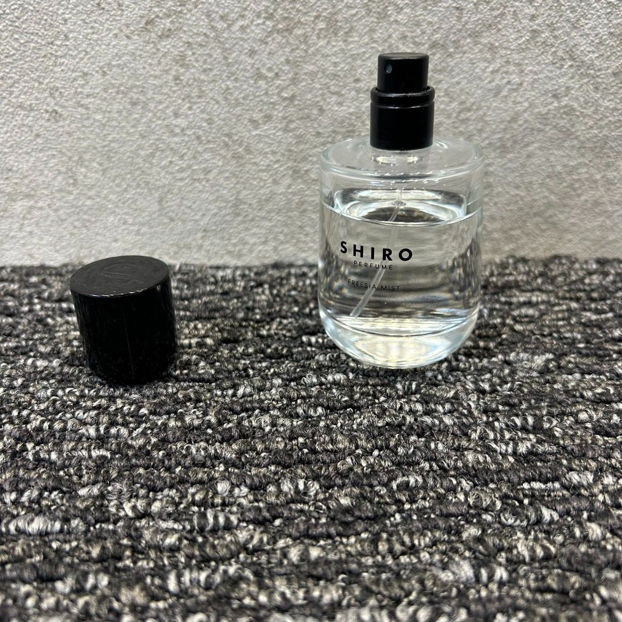 SHIRO フリージア ミスト 50ml　残量8割程 SHIRO フリージア ミスト 50ml 残量8割程 - メルカリ