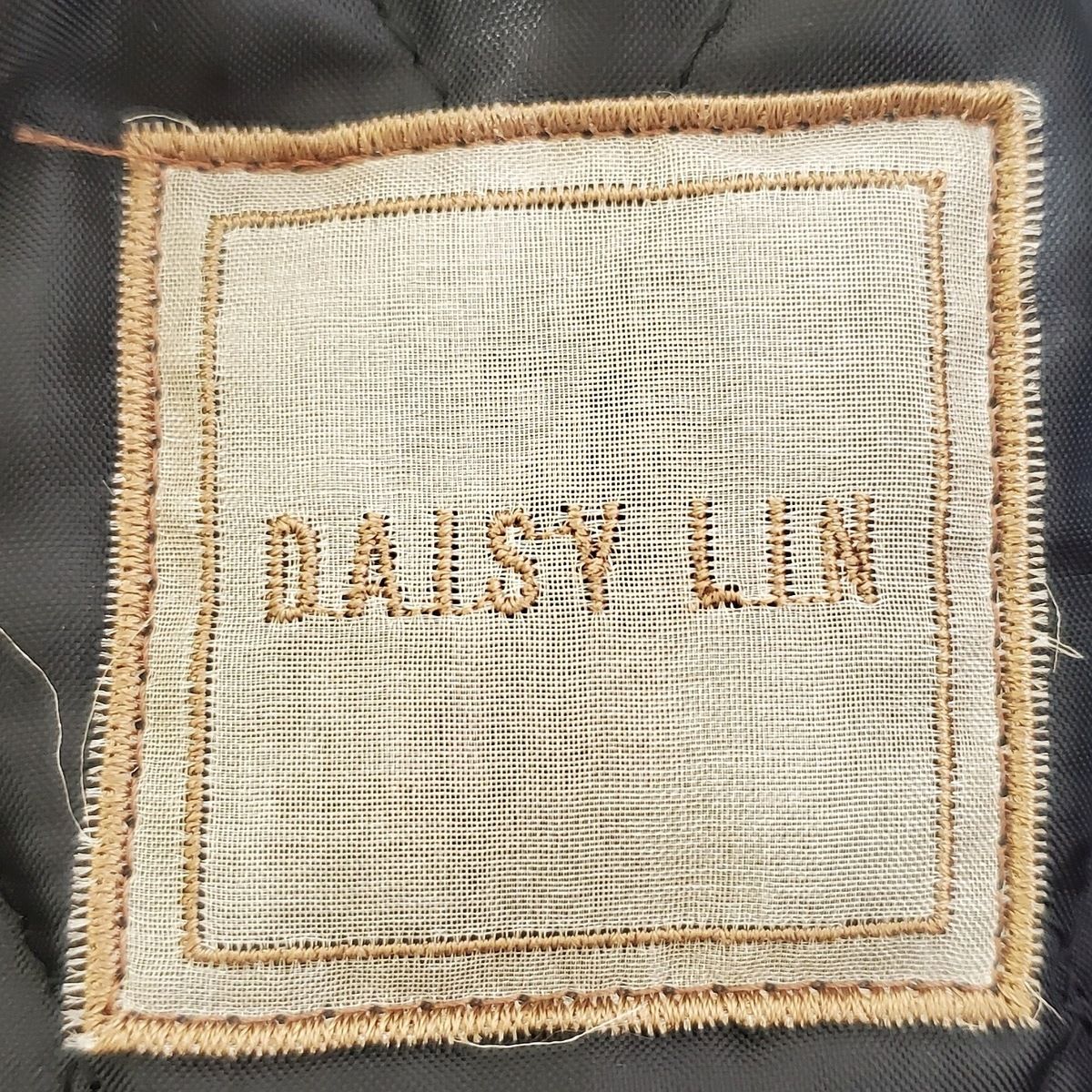 DAISY LIN(デイジーリン) コート レディース美品 - ダークブラウン 長袖/中綿/秋/冬 - メルカリ