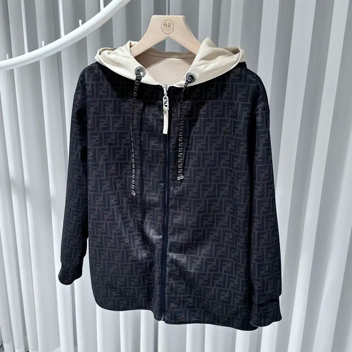 S / FENDI(フェンディ) 未使用 レディース FF ロゴ S / FENDI(フェンディ) 未使用 レディース FF ロゴ