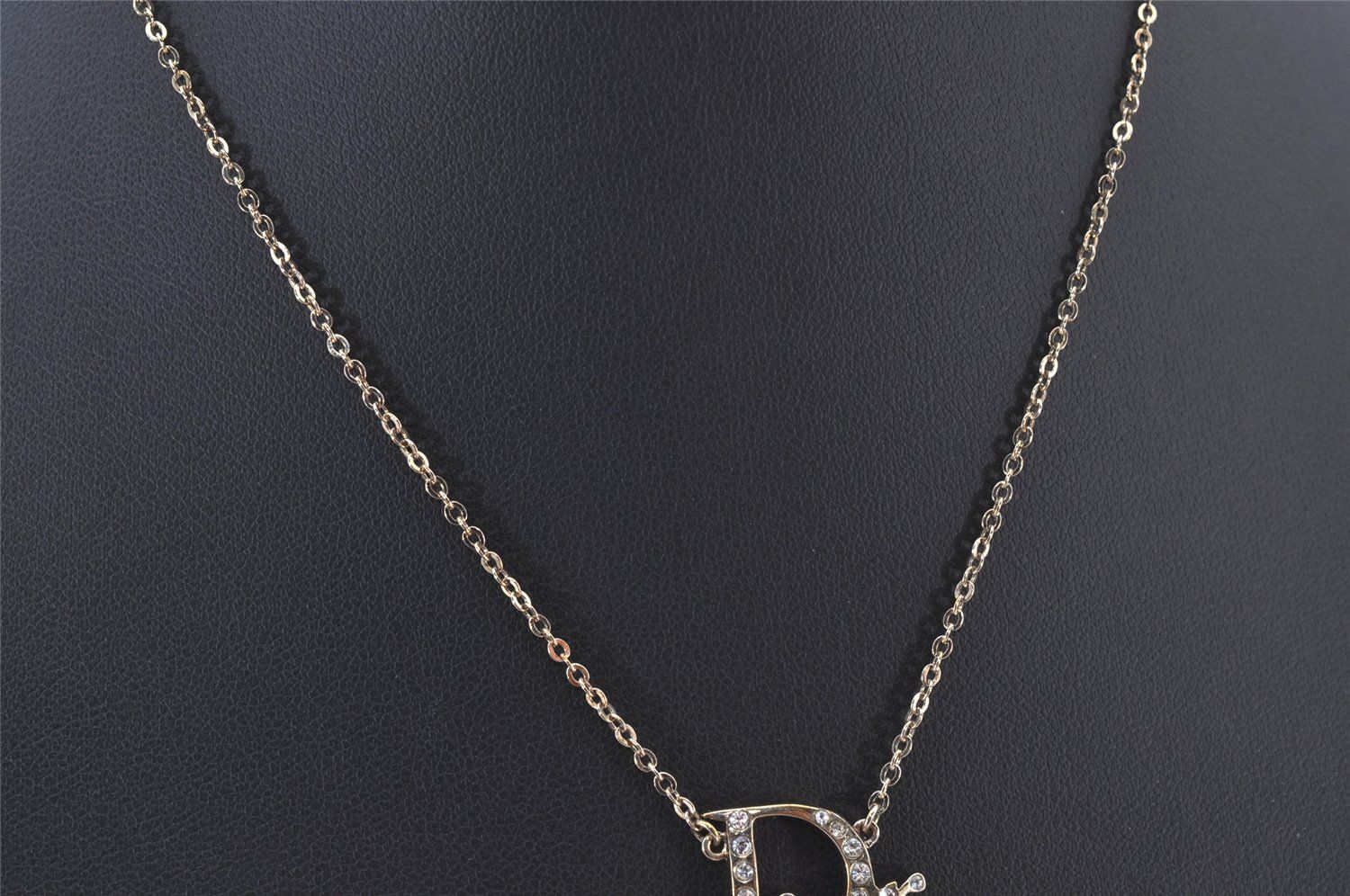 うまる【即購入 ✦大歓迎✦】 ✨ クリスチャンディオール ネックレス 5jib0224】クリスチャンディオール ネックレス CDロゴ 丸型