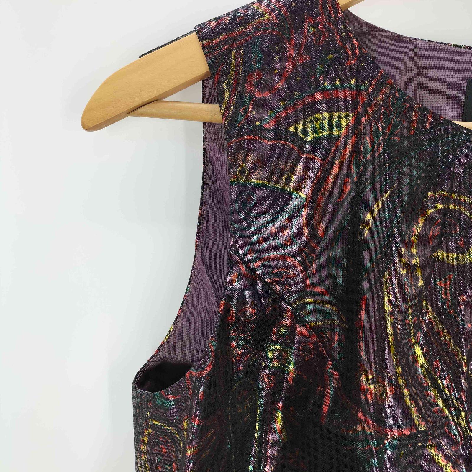 Needles(ニードルズ) C.C. Vest - Paisley Printed レディース JPN： 中古 古着 0402 ニードルズ Needles C.C. Vest - Paisley Printed レディース