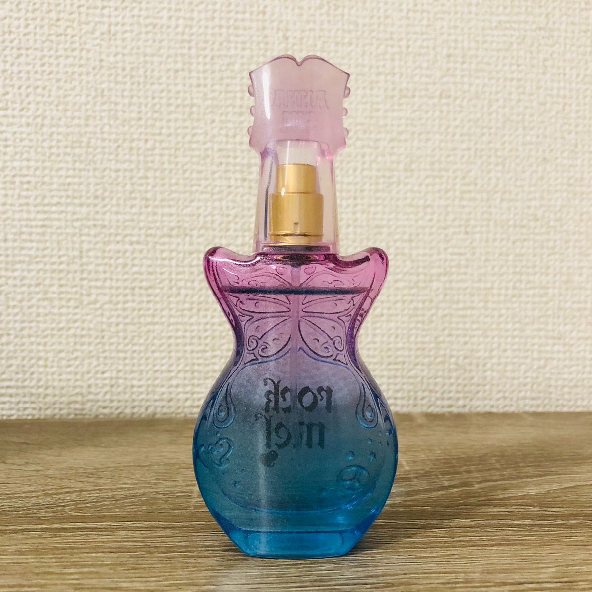 【限定　廃盤レア】アナスイ　ANNA SUI　ロックミー　オードトワレ　75ml 限定 廃盤レア】アナスイ ANNA SUI ロックミー オードトワレ 75ml