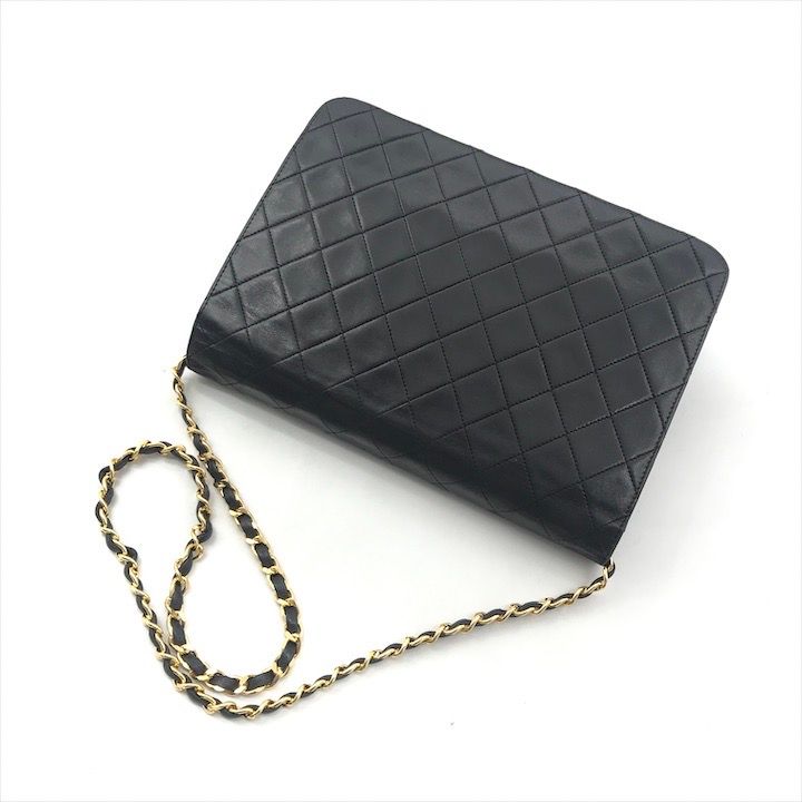 良品 CHANEL シャネル ココマーク マトラッセ ラムスキン プッシュ